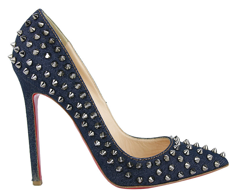 sapato-christian-louboutin-pigalle-spikes-jeans-bce4_773157