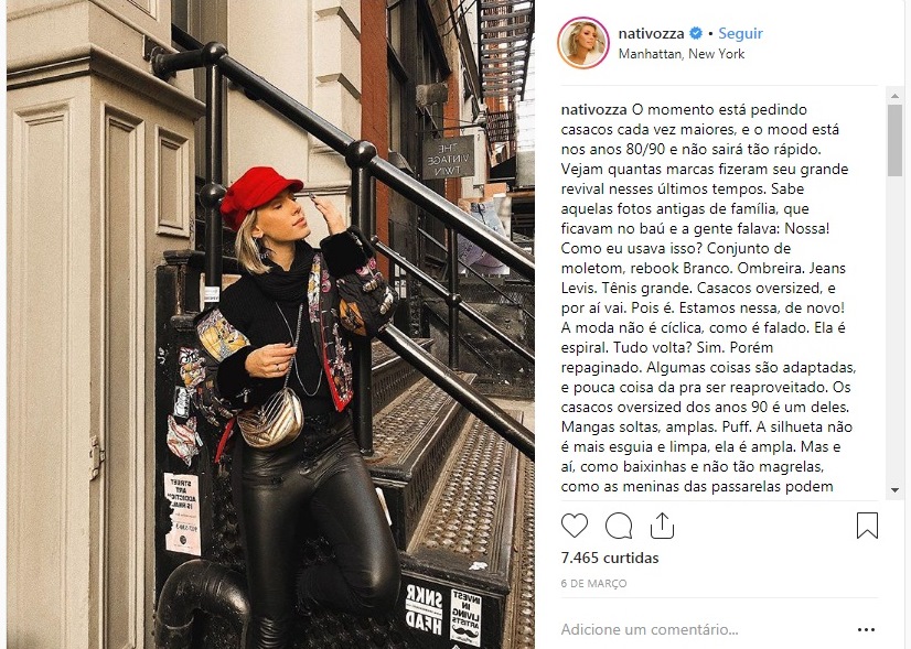 Nati Vozza usa casaco Versace comprado no Etiqueta Única.