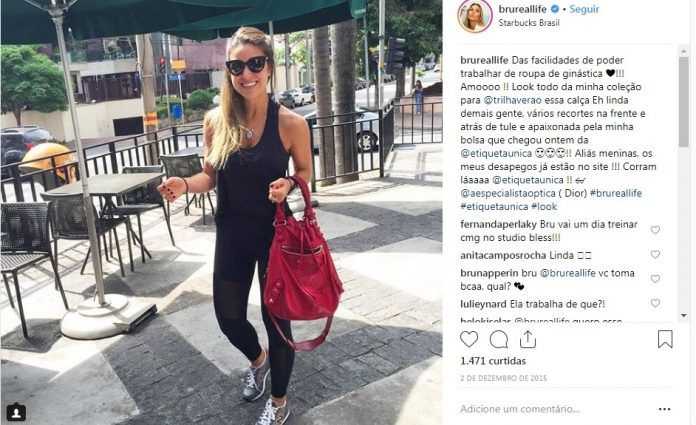 Bruna Cardoso escolhe bolsa do Etiqueta Única para dia de trabalho.