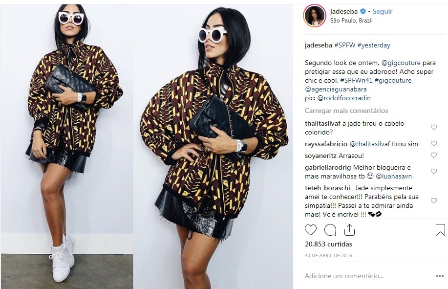 Jade Seba usa bolsa Chanel comprada no Etiqueta Única.