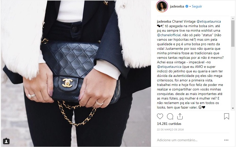 Jade Seba usa bolsa Chanel Preta