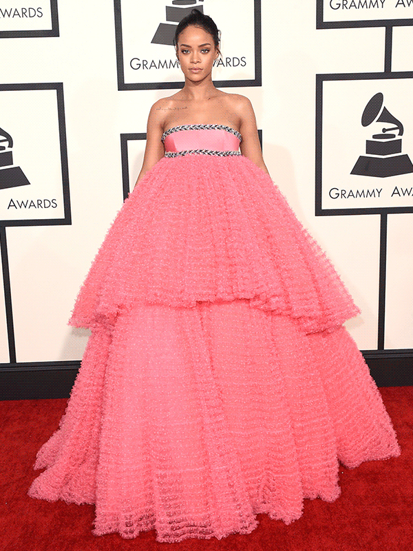 Gif do vestido usado no Grammys 2015