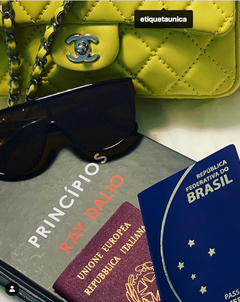 Giovanna Antonelli usa Bolsa Chanel Amarela comprada no Etiqueta Única.