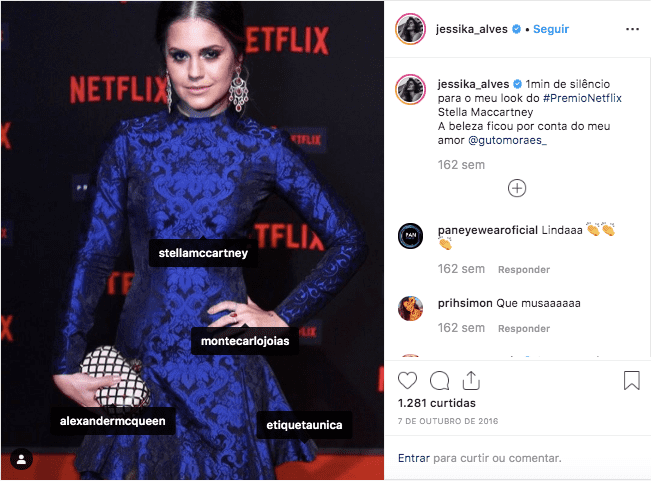 Jessika Alves usa vestido Stella McCartney do Etiqueta Única em premiação.
