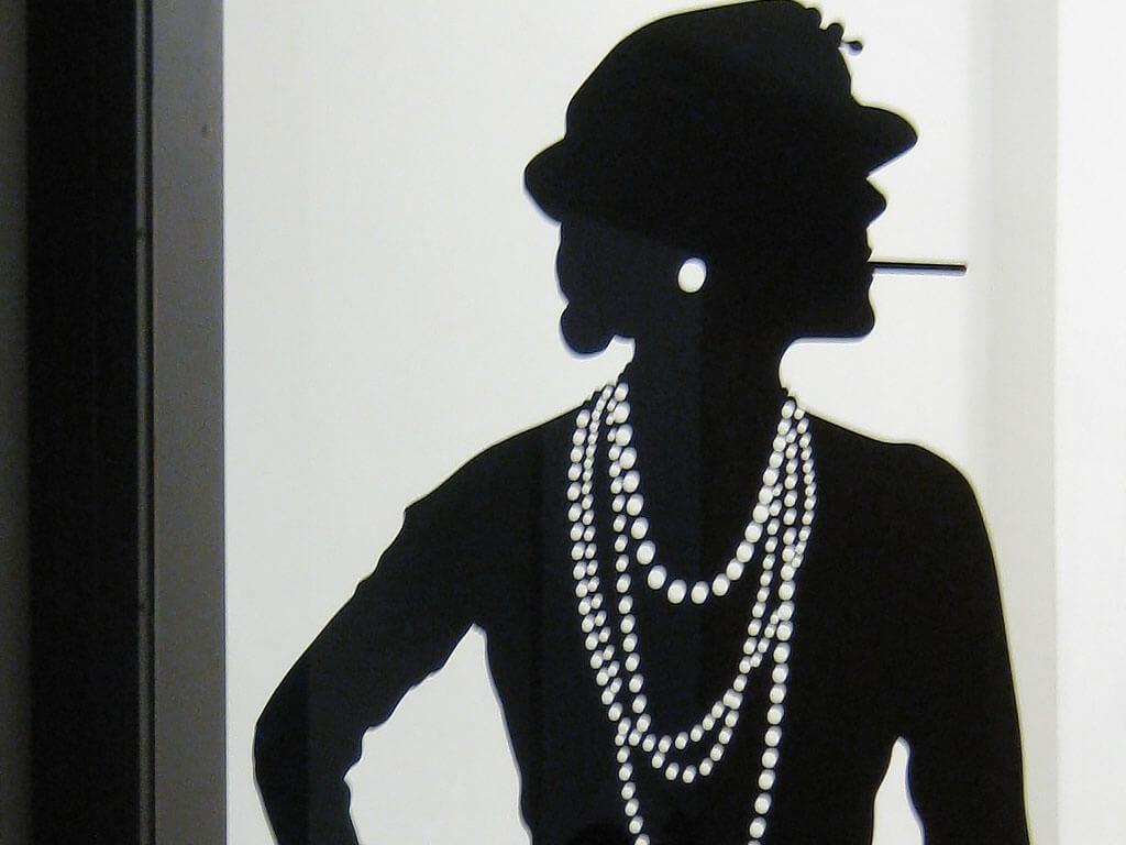 25 conselhos de estilo de Coco Chanel