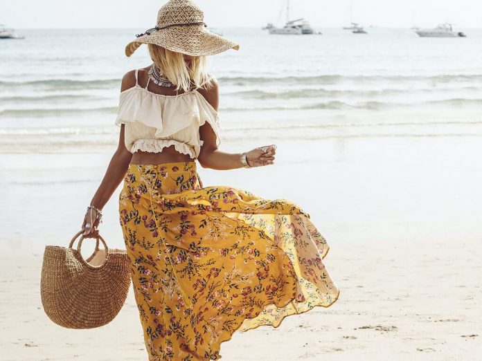 Capa do post sobre tendências moda praia