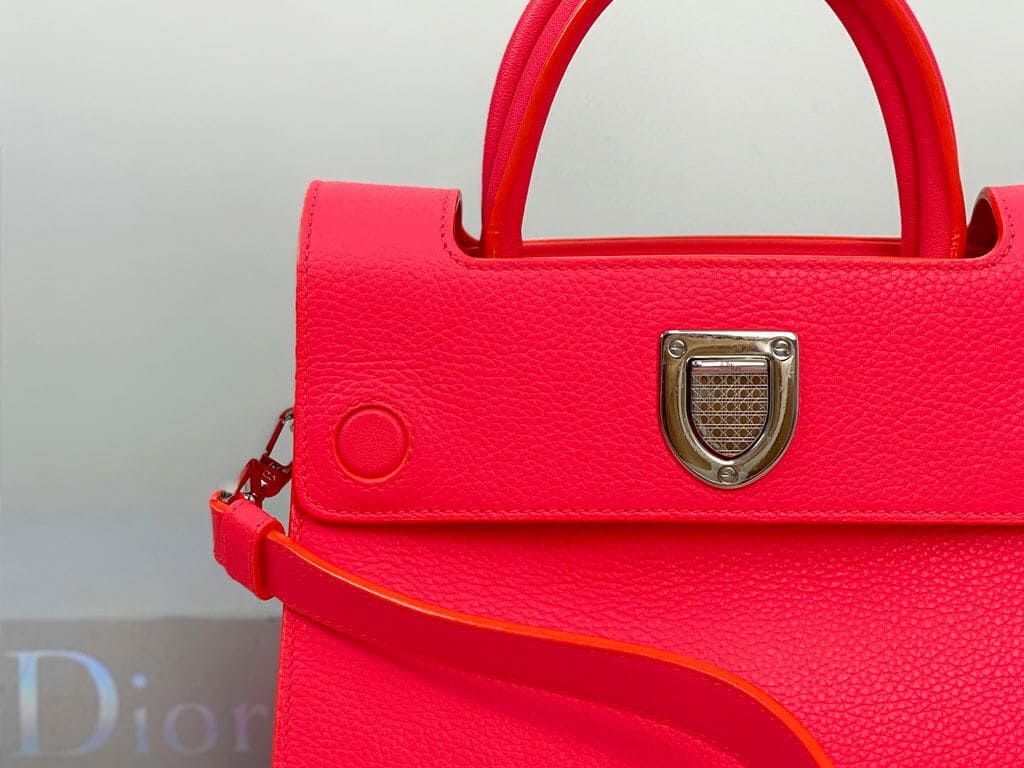capa do post sobre bolsas Dior para usar no verão.