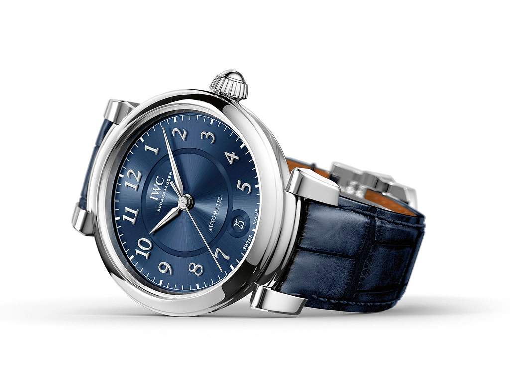 Os relógios IWC Schaffhausen são elegantes com uma qualidade inigualável e uma combinação de sofisticação e durabilidade. Clique na imagem e confira mais modelos!